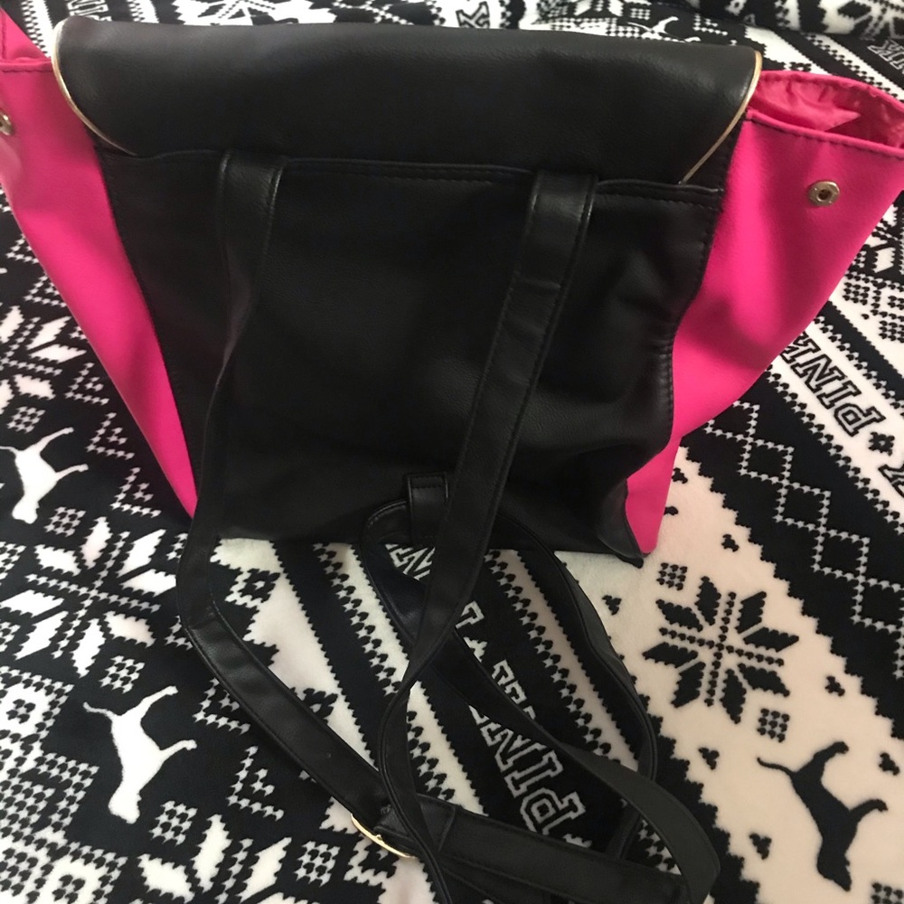 Juicy Backpack - image 3